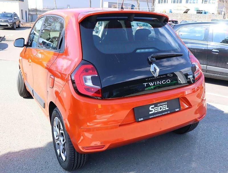 Gebraucht Renault Twingo Zen 60 kW (82 PS) 2022 Orange Kleinwagen
