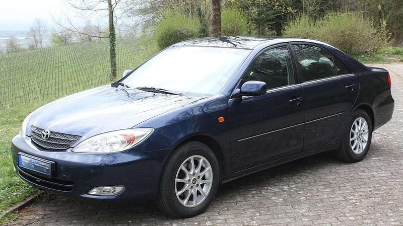 Gebraucht Toyota Camry 186 PS (136 kW) 2004 Blau Limousine