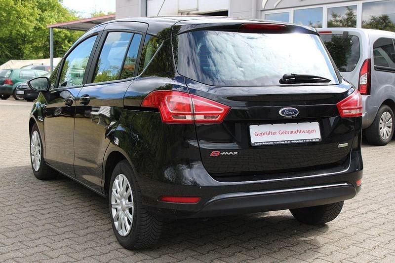 Używany Ford B-MAX Trend 101 KM (74 kW) 2016 Czarny Minivan