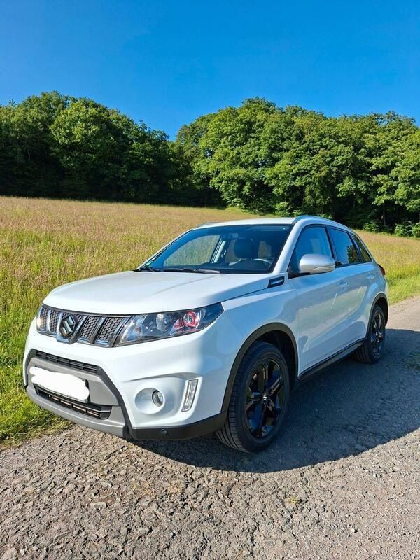 Weiß Gebraucht 2016 Suzuki Vitara SUV | 14.500 € (Fairer Preis) - Bild 1/4