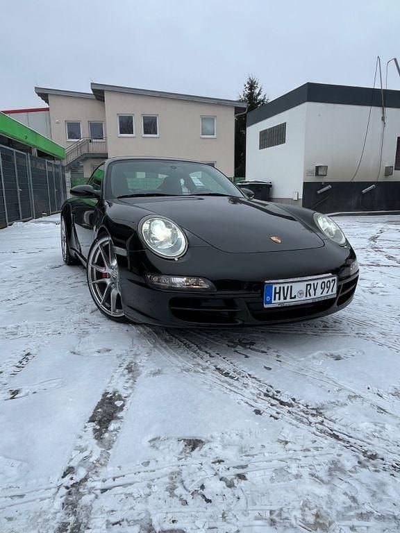 Grün Gebraucht 2006 Porsche 911 Carrera S Coupé | 60.000 € (Fairer Preis) - Bild 1/4