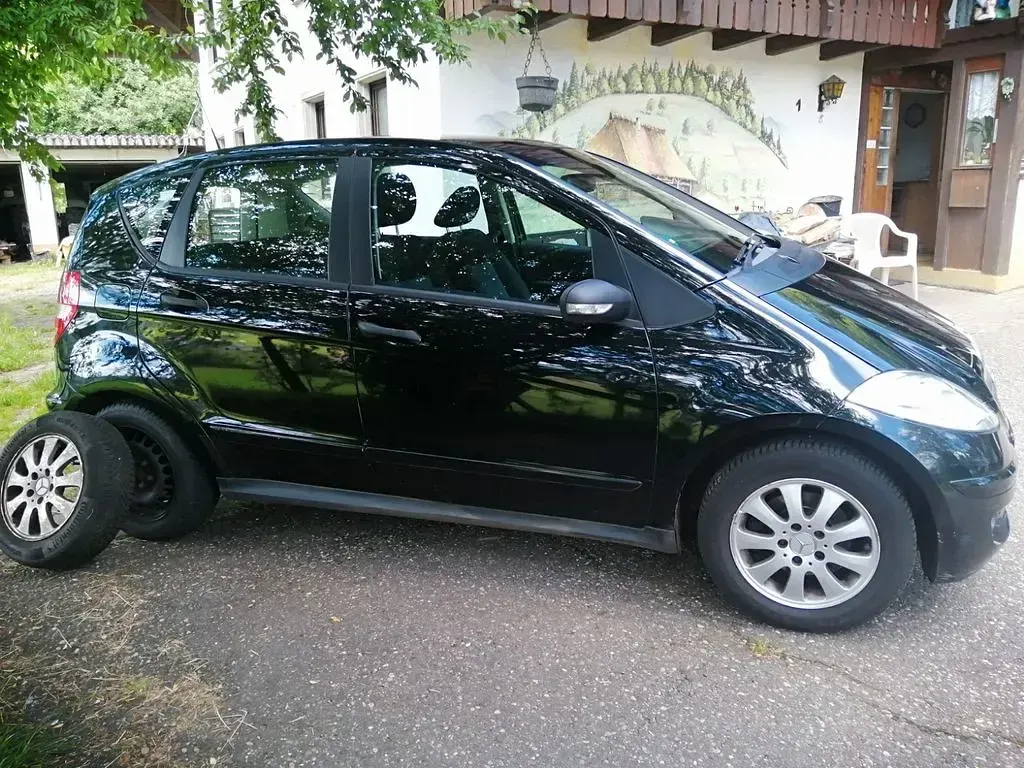 Gebraucht Mercedes A150 Classic 95 PS (69 kW) 2006 Schwarz Van / Kleinbus