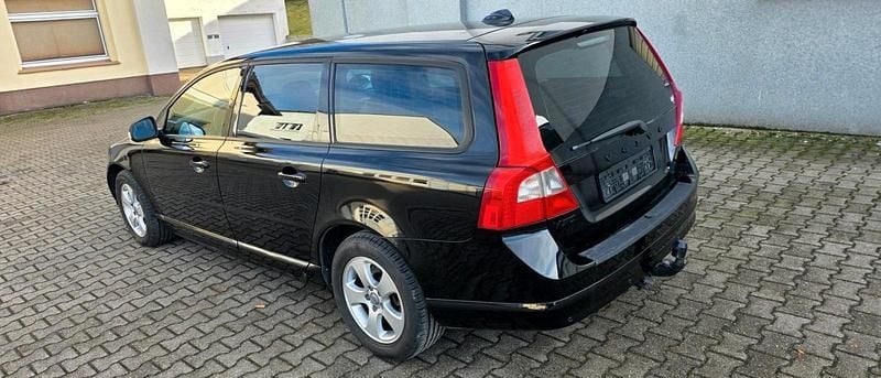 Gebraucht Volvo V70 185 PS (136 kW) 2009 Schwarz Kombi
