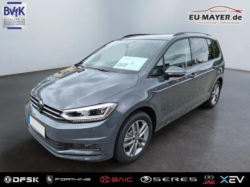 Grau Gebraucht 2022 VW Touran Highline Van / Kleinbus | 34.700 € (Etwas zu teuer) - Bild 1/1