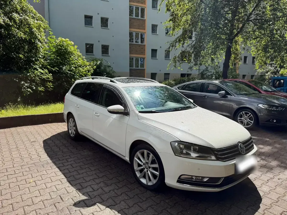 Gebraucht VW Passat 140 PS (102 kW) 2011 Weiß Kombi
