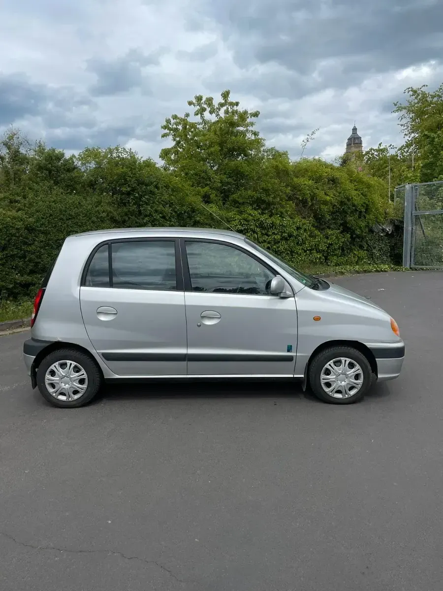 Gebraucht Hyundai Atos 59 PS (43 kW) 2003 Grau Kleinwagen
