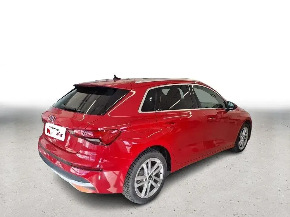 Używany Audi A3 Advanced 150 KM (110 kW) 2025 Czerwony Sedan/Limuzyna