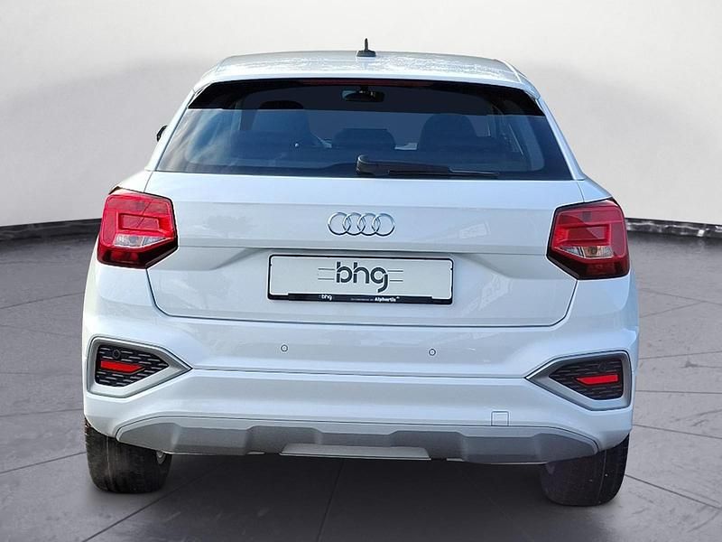 Neu Audi Q2 Advanced Plus 150 PS (110 kW) 2025 Weiß SUV