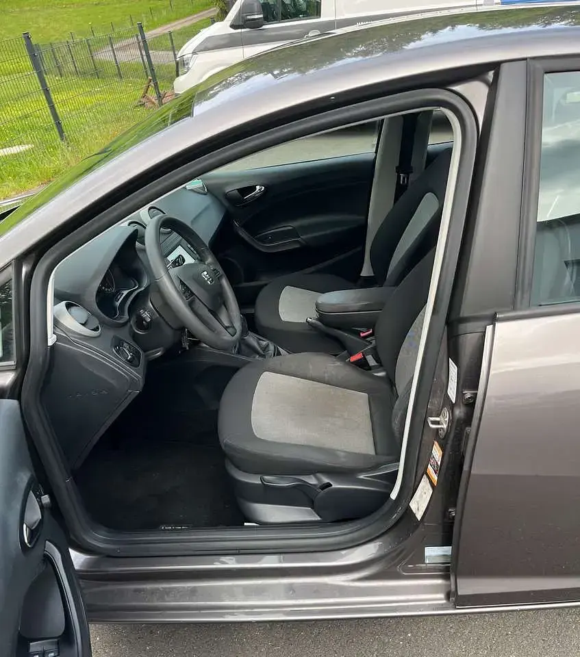 Gebraucht Seat Ibiza Style 90 PS (66 kW) 2016 Silber Limousine