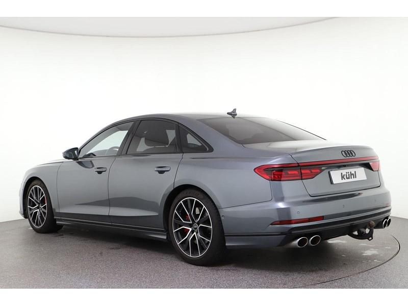 Gebraucht Audi S8 571 PS (419 kW) 2021 Grau Limousine