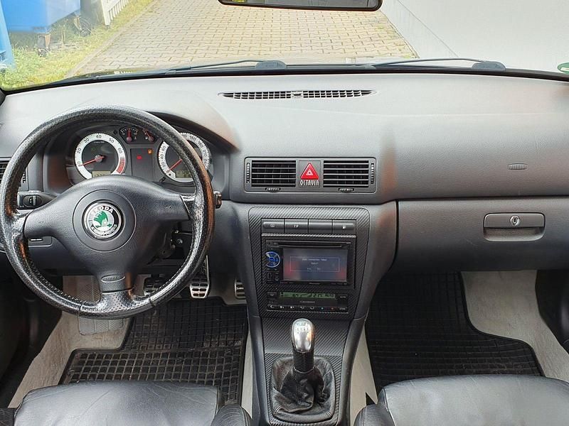 Gebraucht Skoda Octavia RS 179 PS (131 kW) 2003 Schwarz Kombi