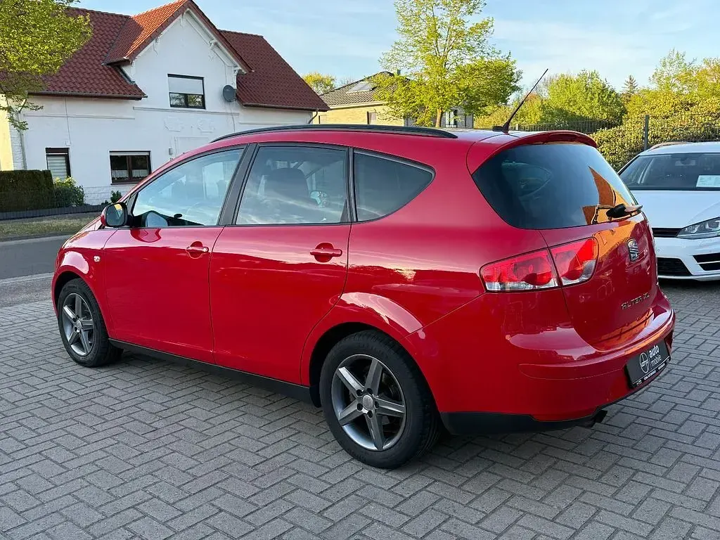 Gebraucht Seat Altea XL 125 PS (91 kW) 2015 Rot Van / Kleinbus
