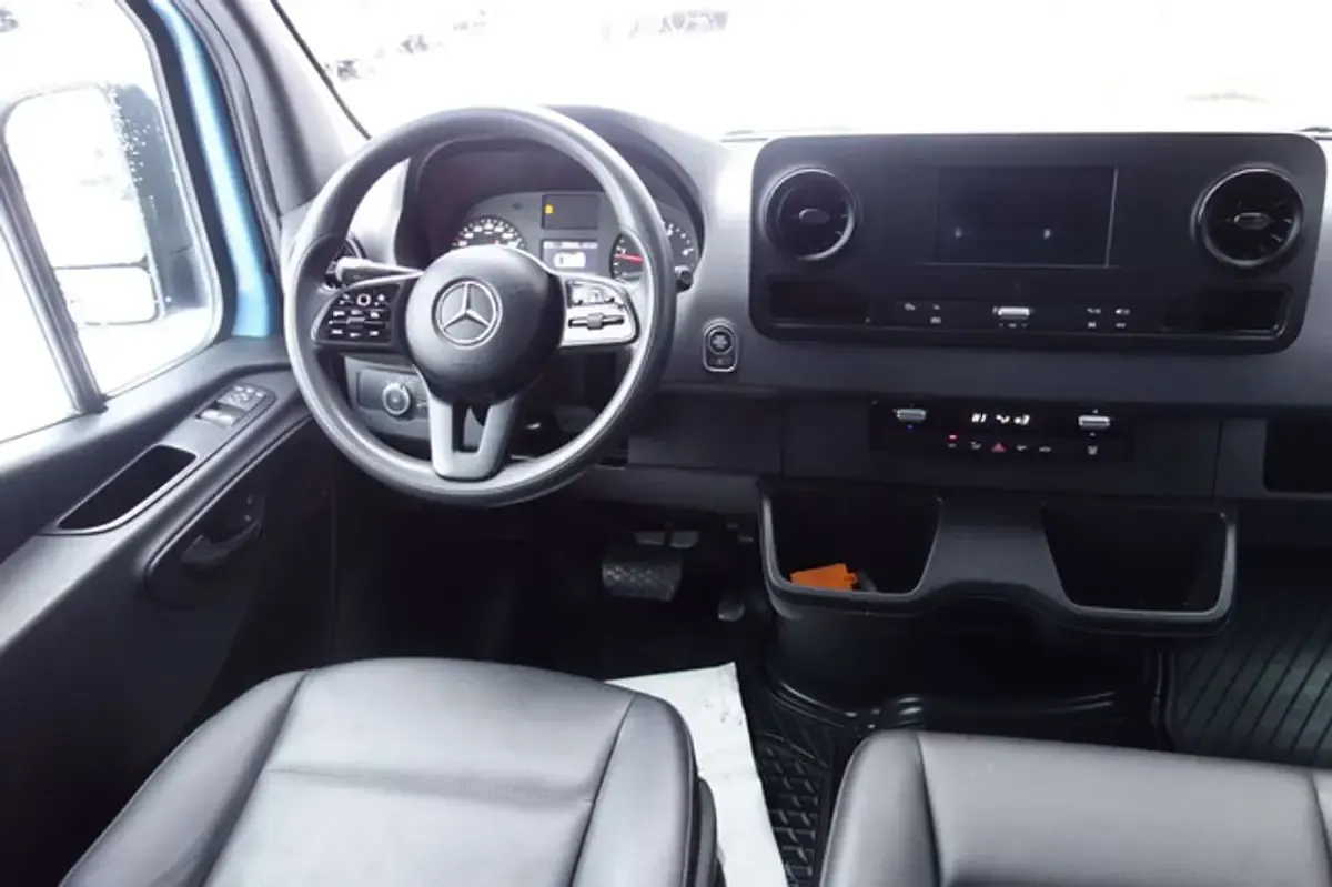 Occasion Mercedes Sprinter 190 ch (139 kW) 2022 Bleue Van