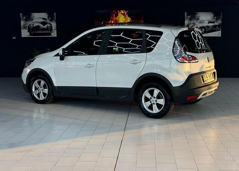 Gebraucht Renault Scénic III Initiale Paris 116 PS (85 kW) 2013 Weiß Van / Kleinbus