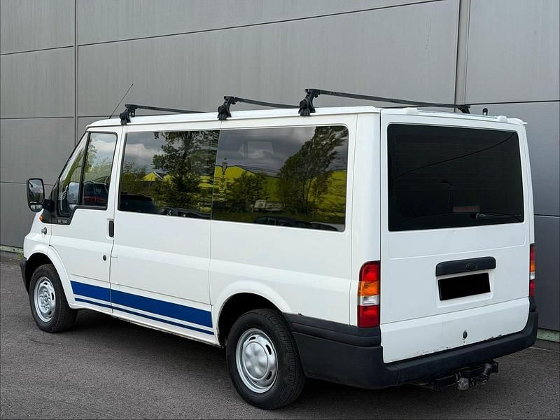 Second-hand Ford Transit 86 CP (63 kW) 2005 Alb Monovolum