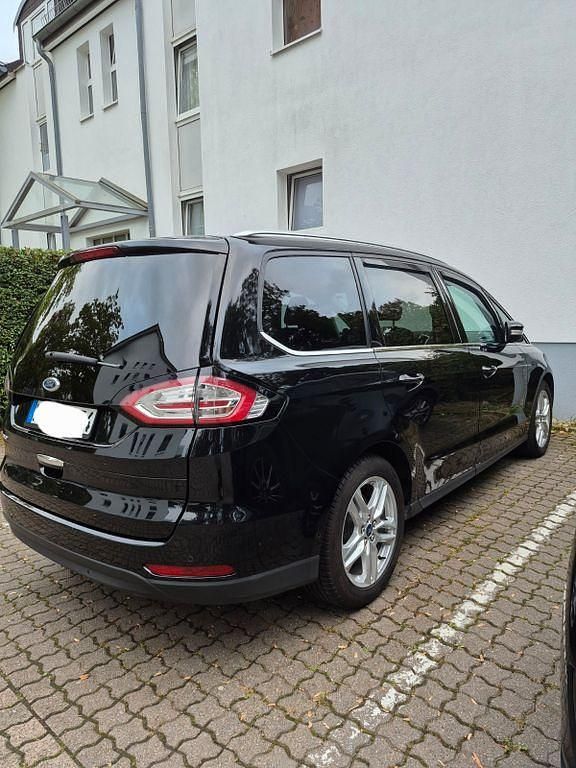 Gebraucht Ford Galaxy Titanium 241 PS (177 kW) 2018 Schwarz Van / Kleinbus
