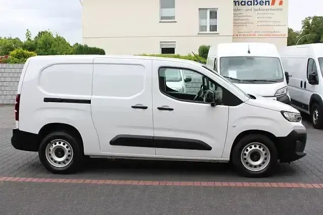 Gebraucht Citroën e-Berlingo 131 PS (96 kW) 2025 Weiss Van / Kleinbus