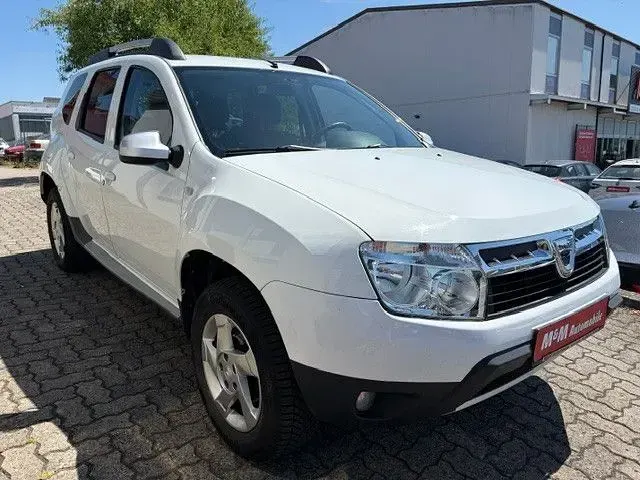 Gebraucht Dacia Duster Lauréate 105 PS (77 kW) 2012 Weiß SUV