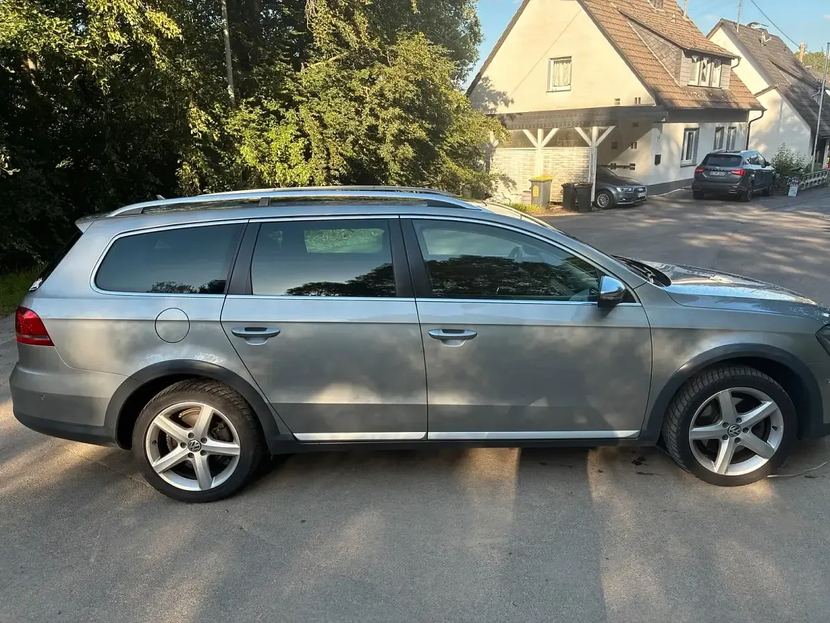 Gebraucht VW Passat Alltrack 177 PS (130 kW) 2013 Grau Kombi