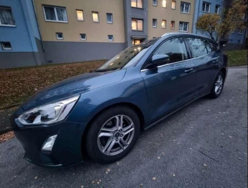 Second-hand Ford Focus Active 120 CP (88 kW) 2019 Albastru Break