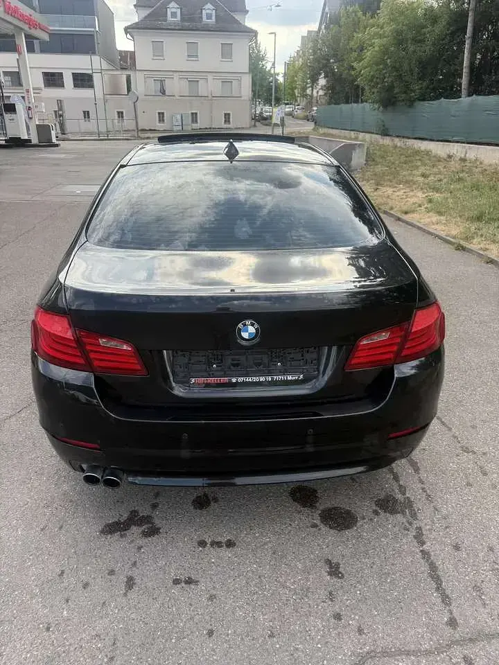 Gebraucht BMW 520 184 PS (135 kW) 2012 Schwarz Limousine