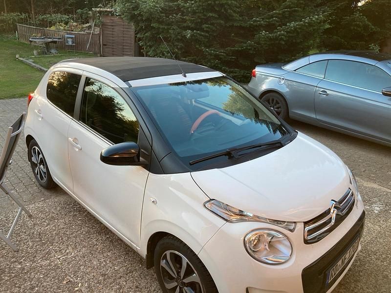 Weiß Gebraucht 2020 Citroën C1 Kleinwagen | 10.899 € (Fairer Preis) - Bild 1/4