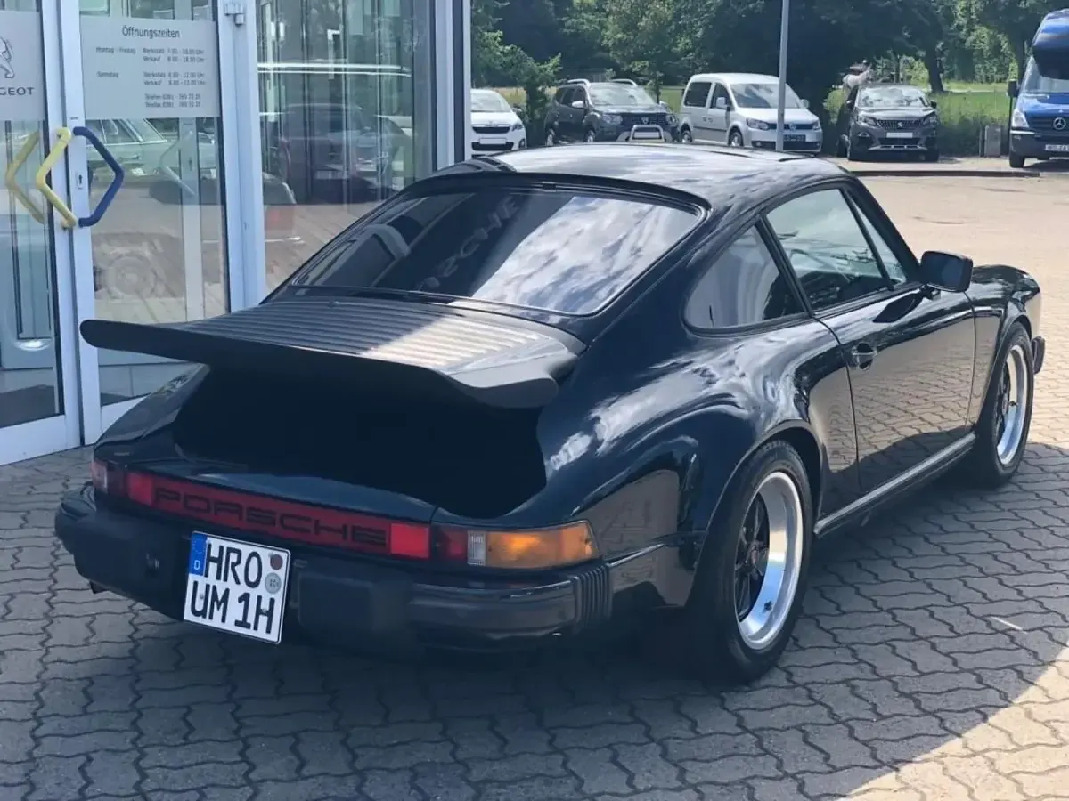 Gebraucht Porsche 911 Carrera Sport 207 PS (152 kW) 1984 Schwarz Coupé