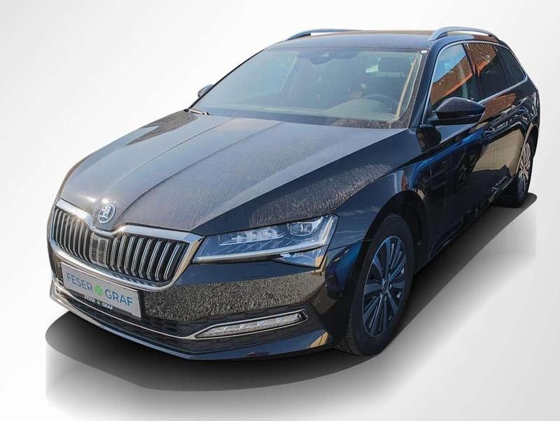 Gebraucht Skoda Superb Style 150 PS (110 kW) 2021 Schwarzmagic perleffekt Kombi
