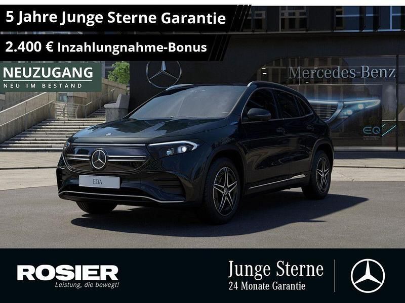 Schwarz / kosmosschwarz Gebraucht 2021 Mercedes EQA300 Advanced SUV | 35.890 € (Teuer) - Bild 1/4