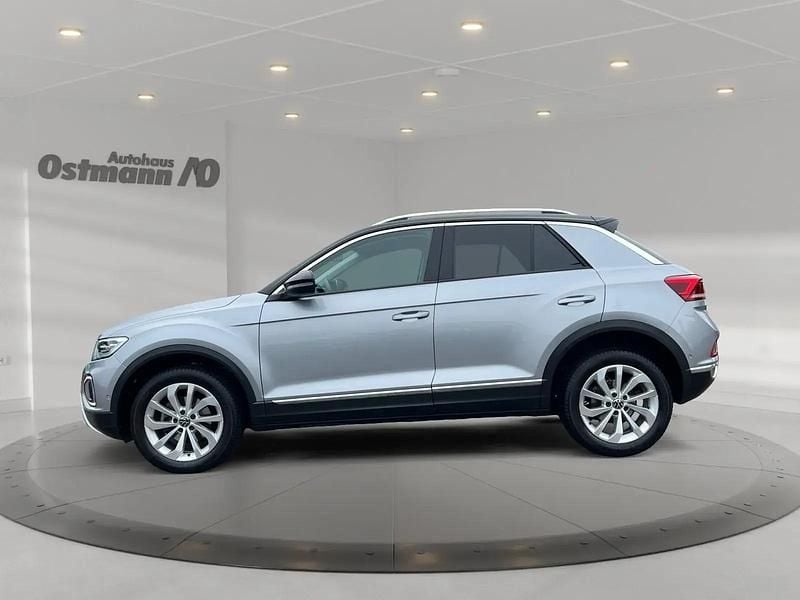 Gebraucht VW T-Roc Style 150 PS (110 kW) 2022 Pyrit silber metallic SUV