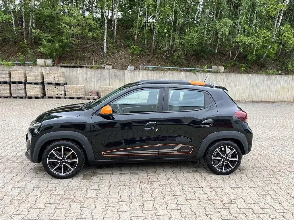 Gebraucht Dacia Spring Comfort Plus 33 kW (45 PS) 2022 Schwarz Kleinwagen