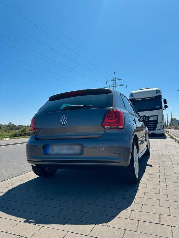 Gebraucht VW Polo 86 PS (63 kW) 2010 Grau Kleinwagen