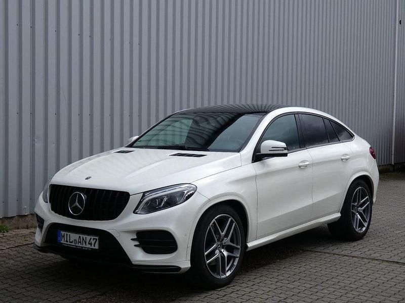 Weiß Gebraucht 2020 Mercedes GLE350 AMG Coupé | 51.900 € (Guter Preis) - Bild 1/4