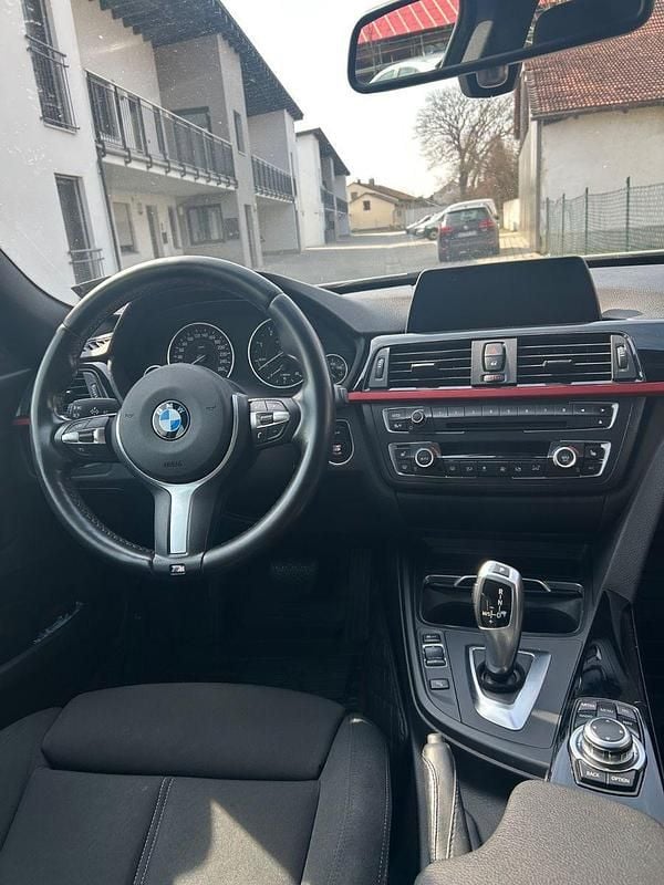 Gebraucht BMW 320 Gran Turismo Advantage 190 PS (139 kW) 2015 Weiß Limousine