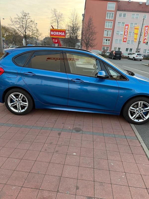 Gebraucht BMW 218 150 PS (110 kW) 2016 Blau Limousine
