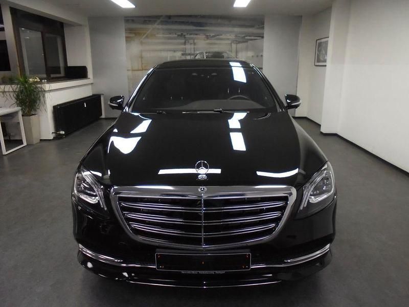 Gebraucht Mercedes S560 469 PS (344 kW) 2020 Obsidianschwarz  metalliclack Limousine