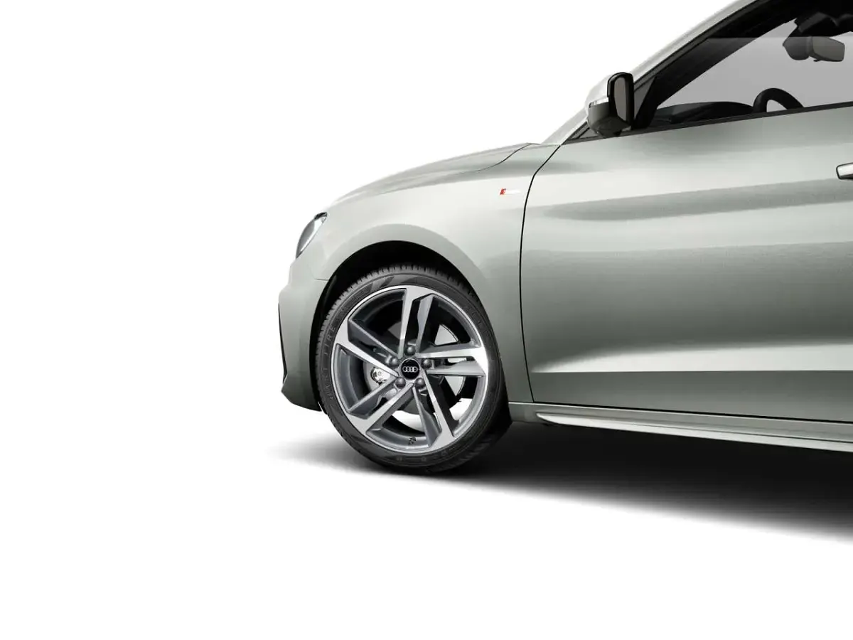 Gebraucht Audi A1 S-Line 116 PS (85 kW) 2025 Tausilber metallic SUV