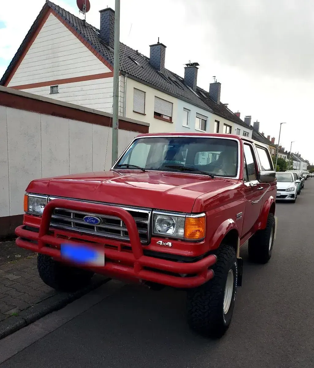 Gebraucht Ford Bronco XLT 185 PS (136 kW) 1989 Rot SUV