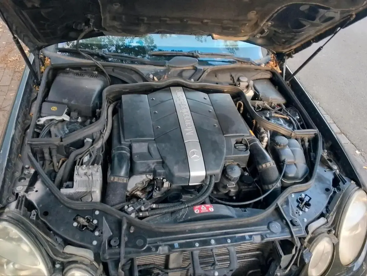 Brugt Mercedes E320 Avantgarde 224 HK (164 kW) 2003 Sort Sedan