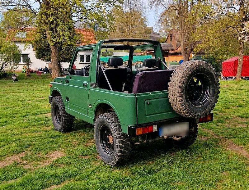 Usata Suzuki Samurai 45 CV (33 kW) 1983 Verde SUV