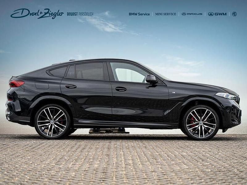 Gebraucht BMW X6 Performance 286 PS (210 kW) 2025 Saphirschwarzmetallic SUV