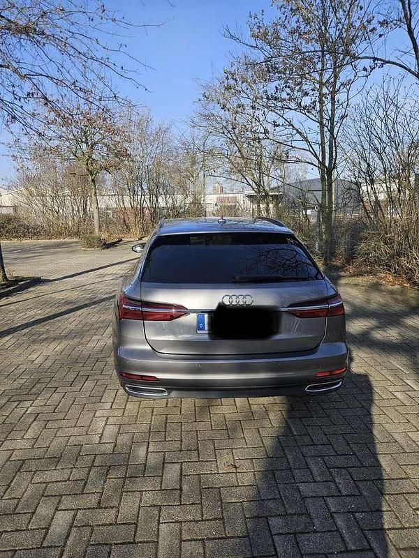 Gebraucht Audi A6 Comfort 204 PS (150 kW) 2021 Grau Kombi