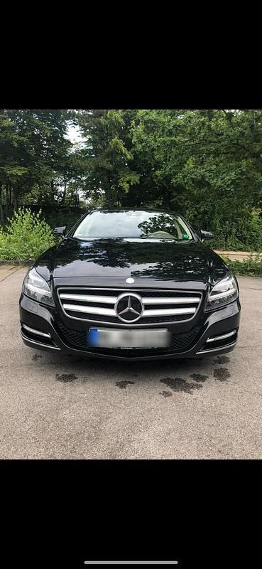 Schwarz Gebraucht 2012 Mercedes CLS350 Limousine | 16.000 € (Fairer Preis) - Bild 1/4