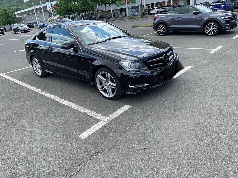 Gebraucht Mercedes C220 Avantgarde 2012 Schwarz Coupé