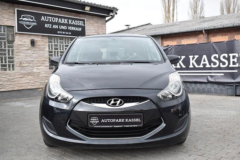 Gebraucht Hyundai ix20 Classic 90 PS (66 kW) 2011 Schwarz Kleinwagen