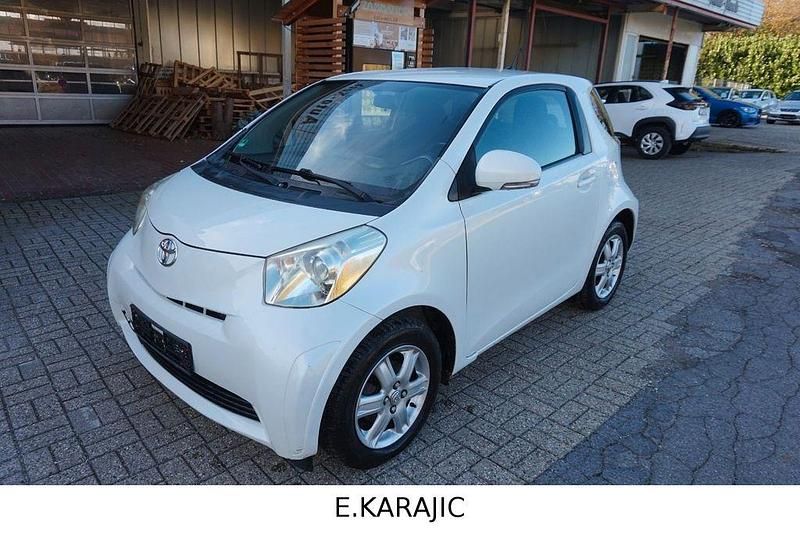 Weiß Gebraucht 2009 Toyota iQ Basis Kleinwagen | 2.850 € (Superpreis) - Bild 1/4