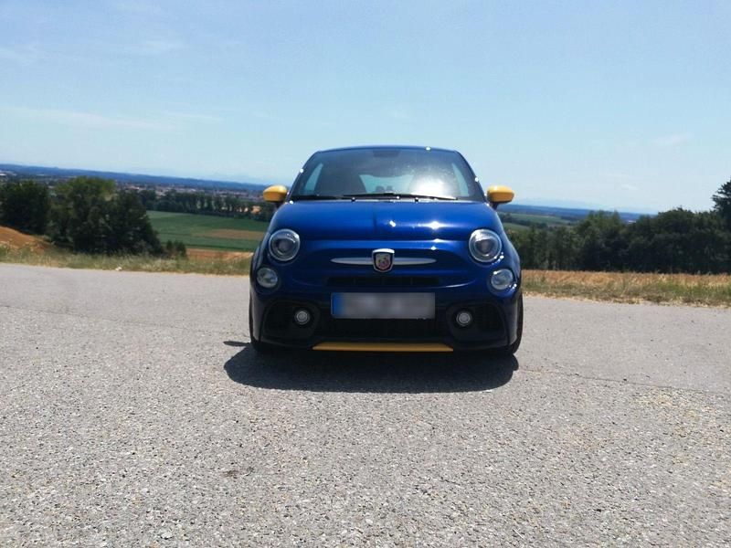 Gebraucht Abarth 595 Pista 160 PS (117 kW) 2018 Blau Kleinwagen