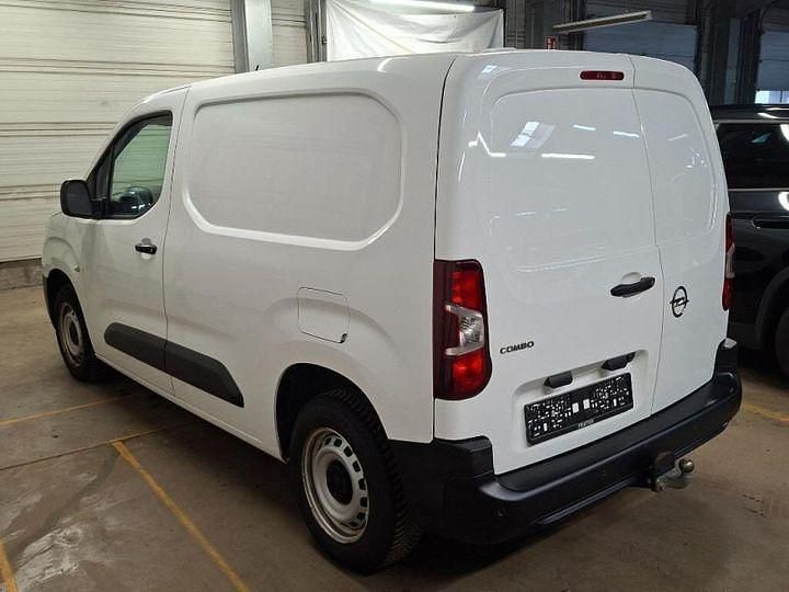 Gebraucht Opel Combo Edition 102 PS (75 kW) 2022 Weiß Van / Kleinbus