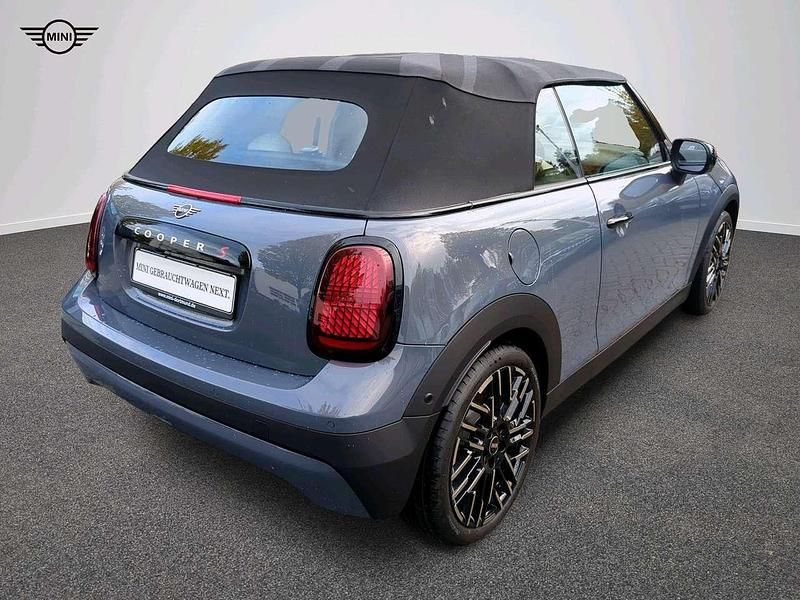 Gebraucht Mini Cooper S Cabriolet Favoured 204 PS (150 kW) 2024 Grau Cabrio