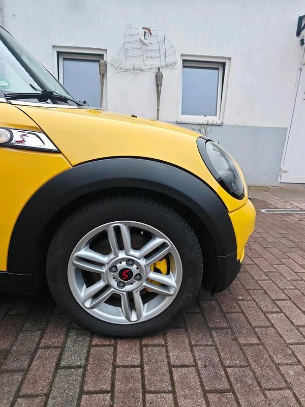 Gebraucht Mini Cooper S 174 PS (127 kW) 2007 Gelb Kleinwagen